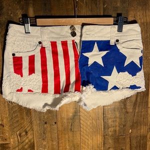 Hot Kiss | CiCi Short | USA Flag Shorts